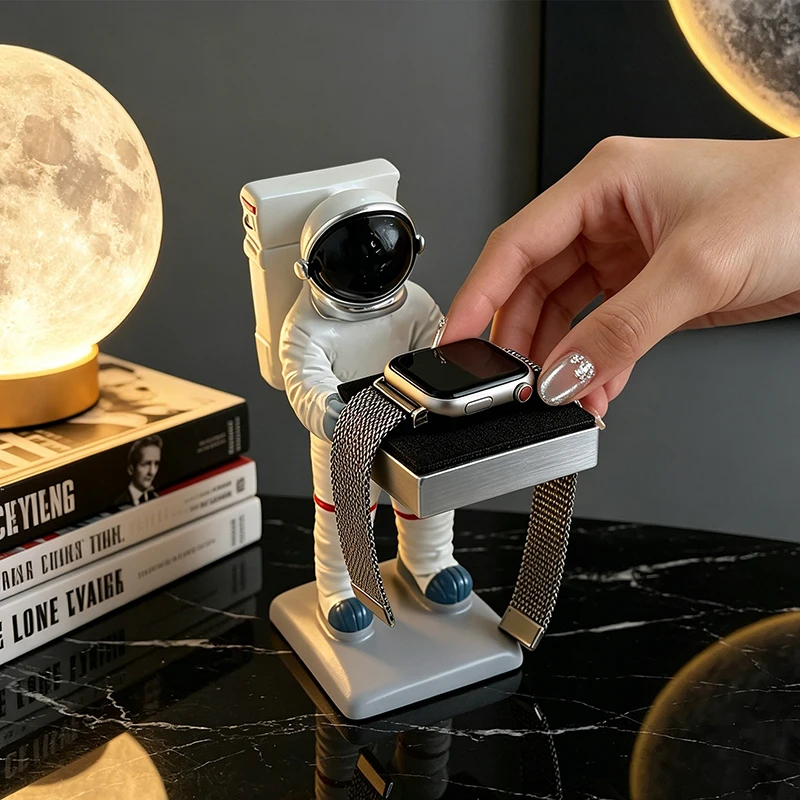 Desk Setup Apple - Creative Astronaut Resin Watch Stand Spaceman