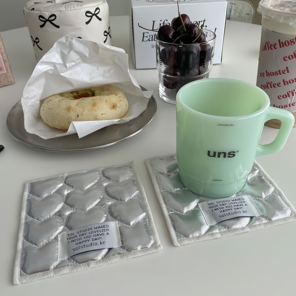 Korean Ins Love Quilted Metal  - đánh giá và giá Korean Desk Setup